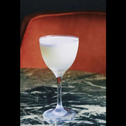Cerise Cocktail Avec Tige Sur Cerise Au Marasquin Blanc Sur Fond